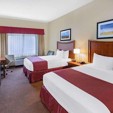 Baymont By Wyndham Cuero Hotel Buitenkant foto