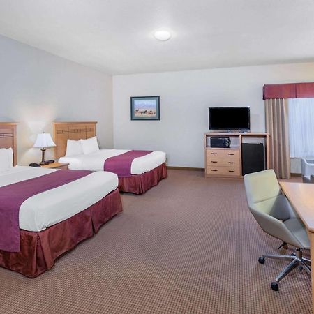 Baymont By Wyndham Cuero Hotel Buitenkant foto