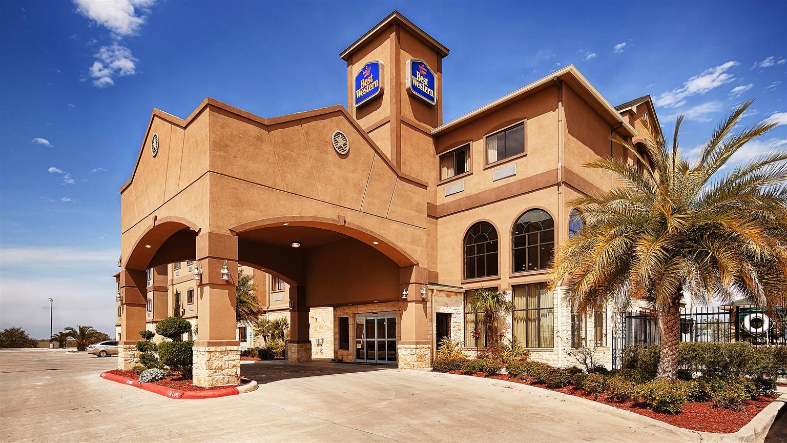 Baymont By Wyndham Cuero Hotel Buitenkant foto